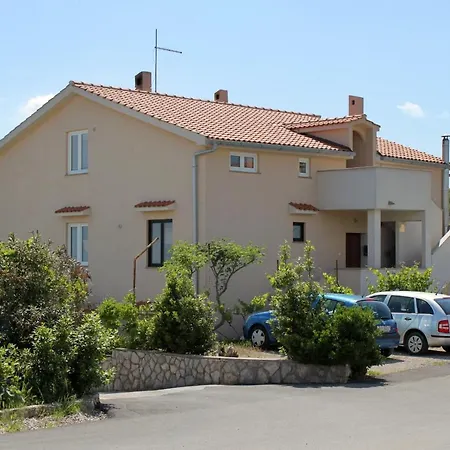 Guest house With A Parking Space Krk - 5360