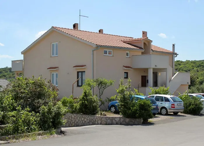 Pensjonat With A Parking Space Krk - 5360
