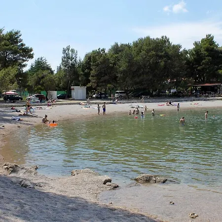 Affittacamere With A Parking Space Krk - 5360